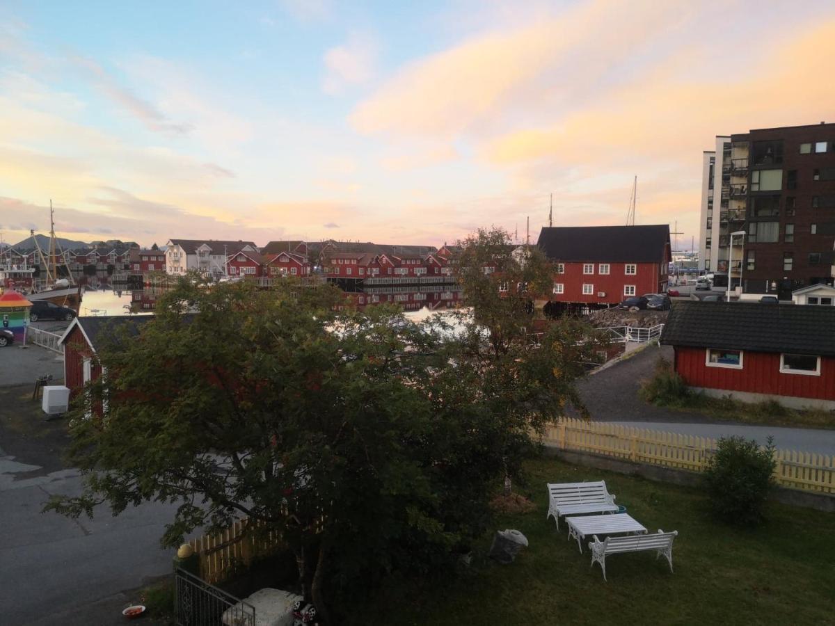 Ferienwohnung Kule Gule Huset Svolvær Exterior foto